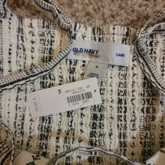 NWT/EUC Old Navy summer dresses - Picture 3 of 6